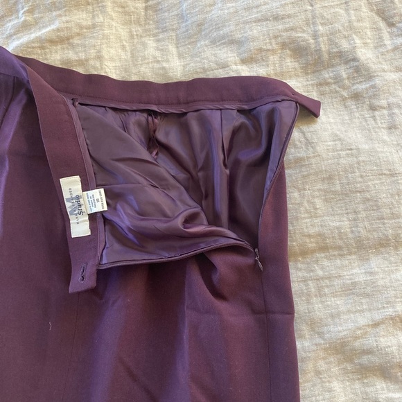 100% Wool Skirt with lining - Picture 5 of 9